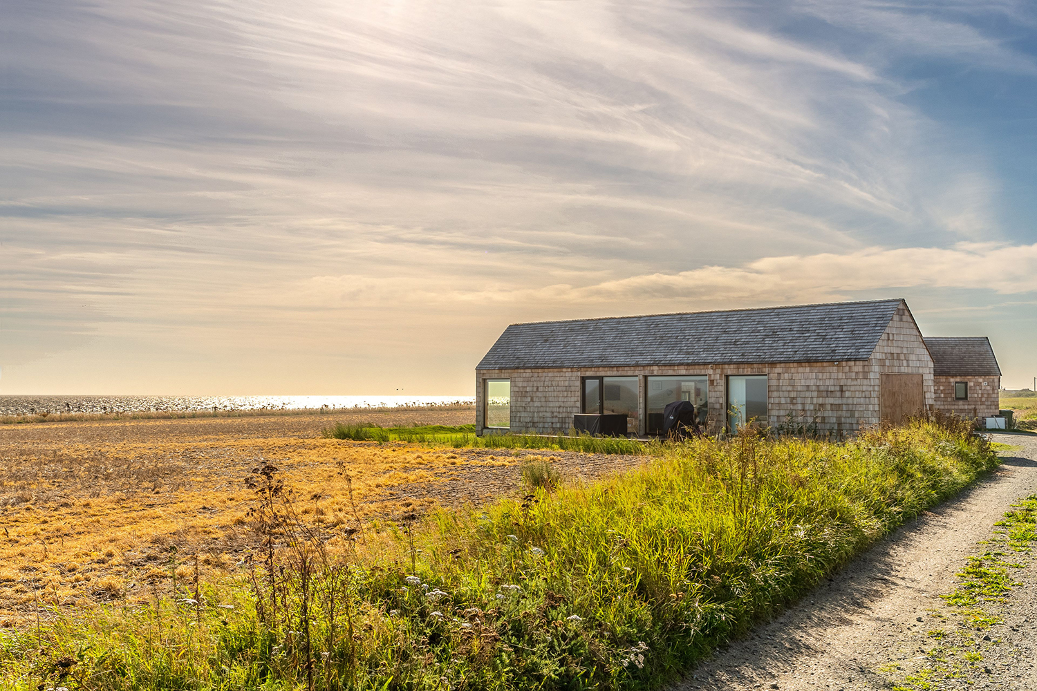 Dog friendly cottages hot sale by the beach